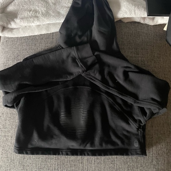 Lululemon Olympic Cropped Sweater - Picture 3 of 6